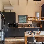 Veluws Genieten Met Whirlpool En Sauna 木屋
