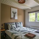 Veluws Genieten Met Whirlpool En Sauna 木屋