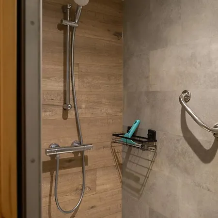 シャレー Veluws Genieten Met Whirlpool En Sauna