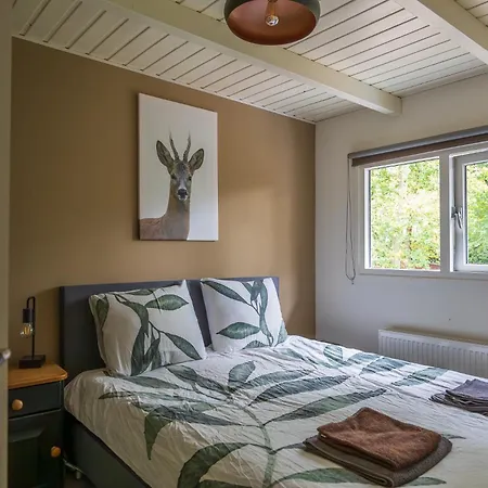 Veluws Genieten Met Whirlpool En Sauna Chalet