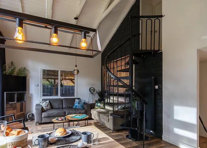 木屋 Veluws Genieten Met Whirlpool En Sauna