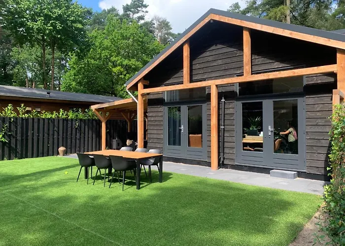 Veluws Genieten Met Whirlpool En Sauna Chalet