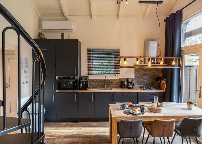 Veluws Genieten Met Whirlpool En Sauna Chalet